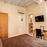 Magenta Deluxe Cancello 4*