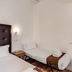 Magenta Deluxe Cancello Penzion Řím