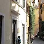 Magenta Deluxe Cancello Penzion 4*